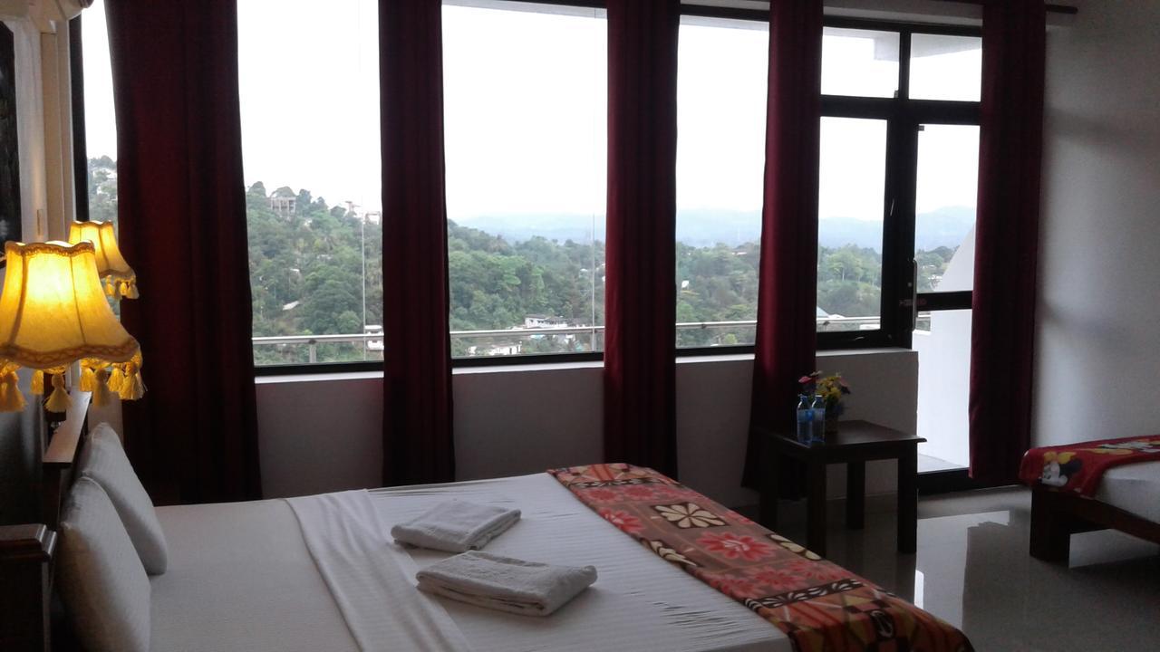 Pure Nature Hotel Kandy Exterior foto
