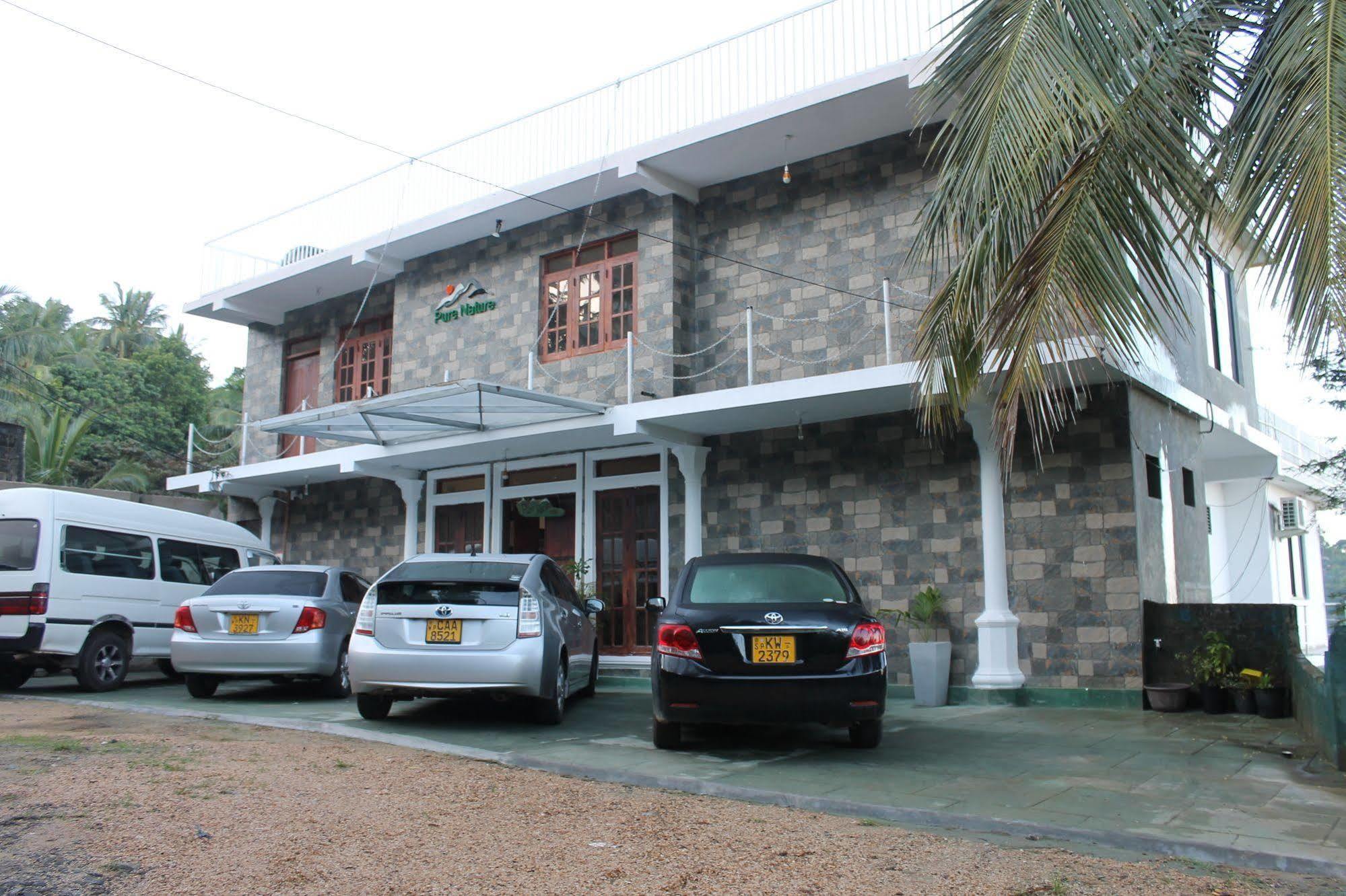 Pure Nature Hotel Kandy Exterior foto